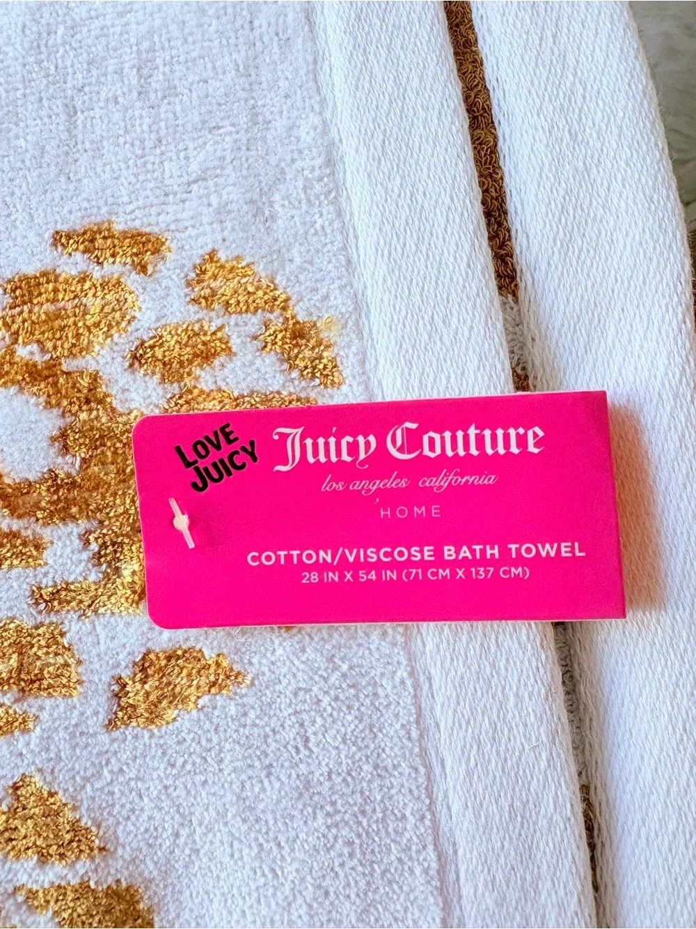 🩷🩷Juicy Couture White & Gold Leopard Print Hand Towel - Juicy Couture🩷🩷